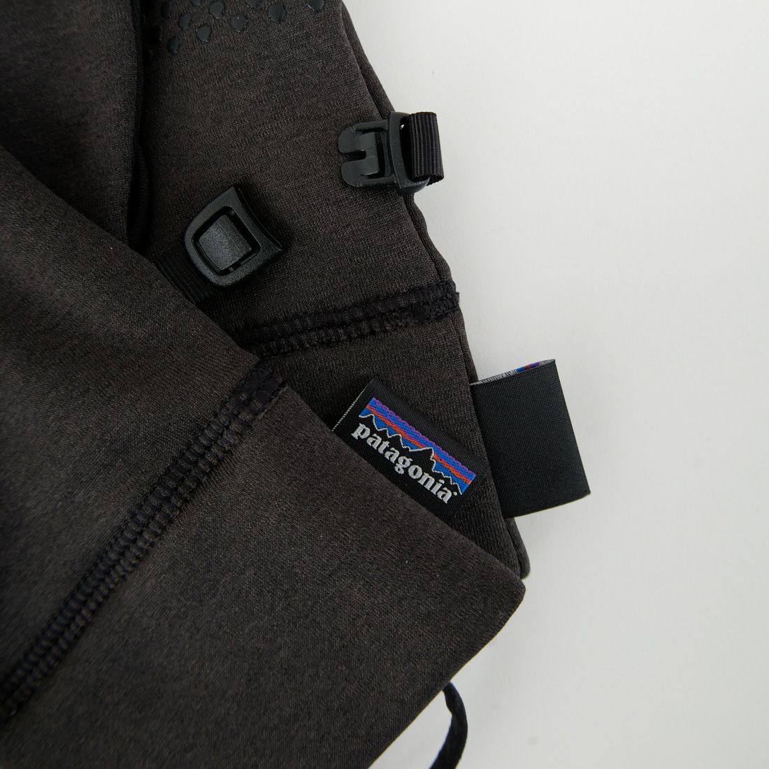 patagonia [パタゴニア] R1 デイリー グローブ [34561] BLK