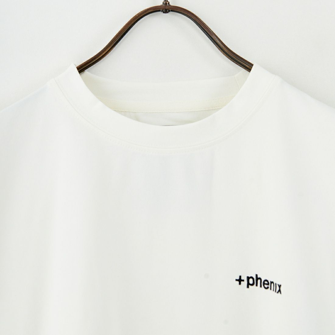 +phenix [プラスフェニックス] 別注 ワンポイント刺繍ロゴ ドローコードTシャツ [POT-25080IN-JF] WHITE
