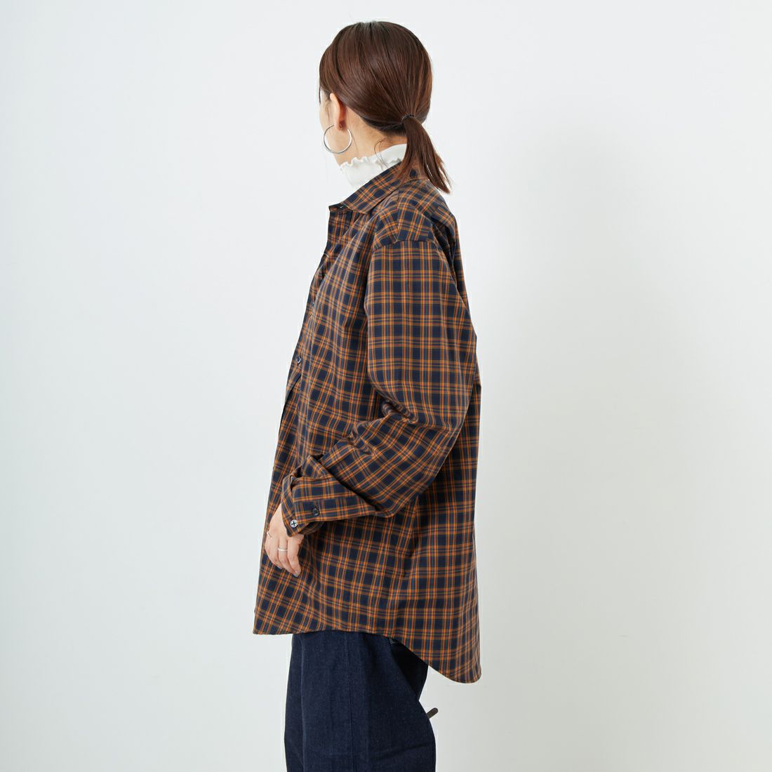 THE SHINZONE [ザ シンゾーン] ペックチェックシャツ [25AMSBL06] 85 NAVY &&モデル身長：159cm 着用サイズ：F0&&