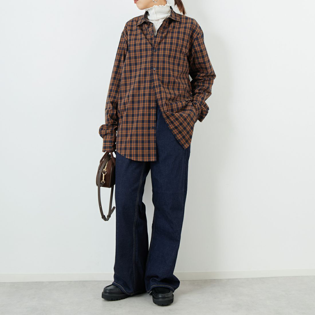 THE SHINZONE [ザ シンゾーン] ペックチェックシャツ [25AMSBL06] 85 NAVY &&モデル身長：159cm 着用サイズ：F0&&