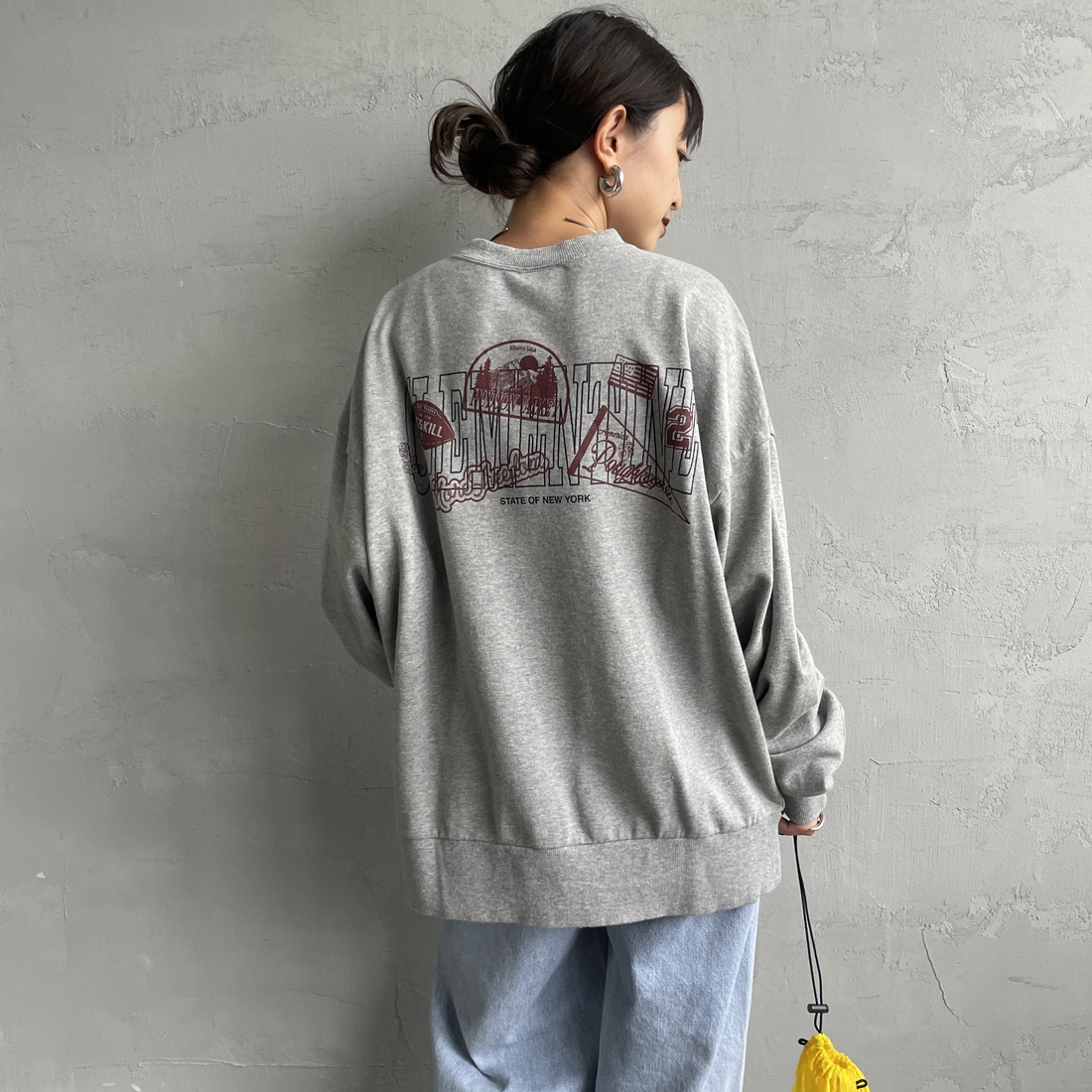 THE SHINZONE [ザ シンゾーン] CLEMENTINE スウェット [25AMSCU14] 06 GRAY &&モデル身長：150cm 着用サイズ：F0&&