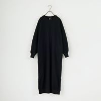 04 BLACK