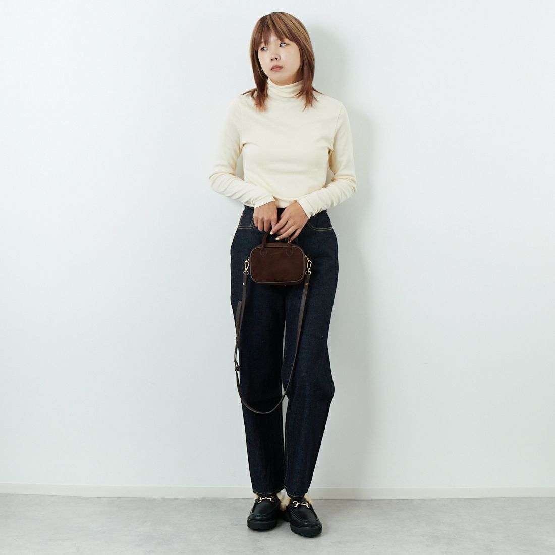 blurhms ROOTSTOCK [ブラームス ルーツストック] シルクコットンリブ タートルネックカットソー [BROOTS25F003W] 01 IVORY &&モデル身長：167cm 着用サイズ：0&&
