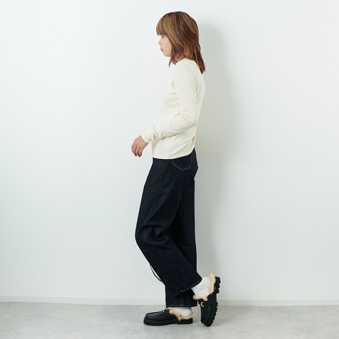 blurhms ROOTSTOCK [ブラームス ルーツストック] シルクコットンリブ タートルネックカットソー [BROOTS25F003W] 01 IVORY &&モデル身長：167cm 着用サイズ：0&&