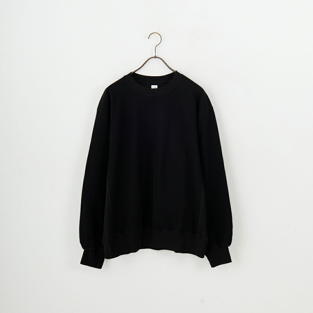 04 BLACK