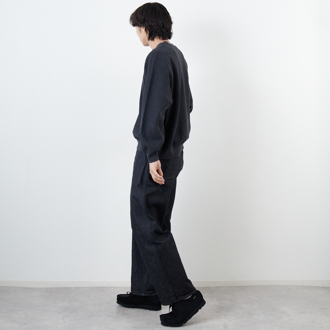 blurhms ROOTSTOCK [ブラームス ルーツストック] ラフ&スムース サーマルプルオーバー [BROOTS24F29F25] 03 H.CHARC &&モデル身長：179cm 着用サイズ：2&&