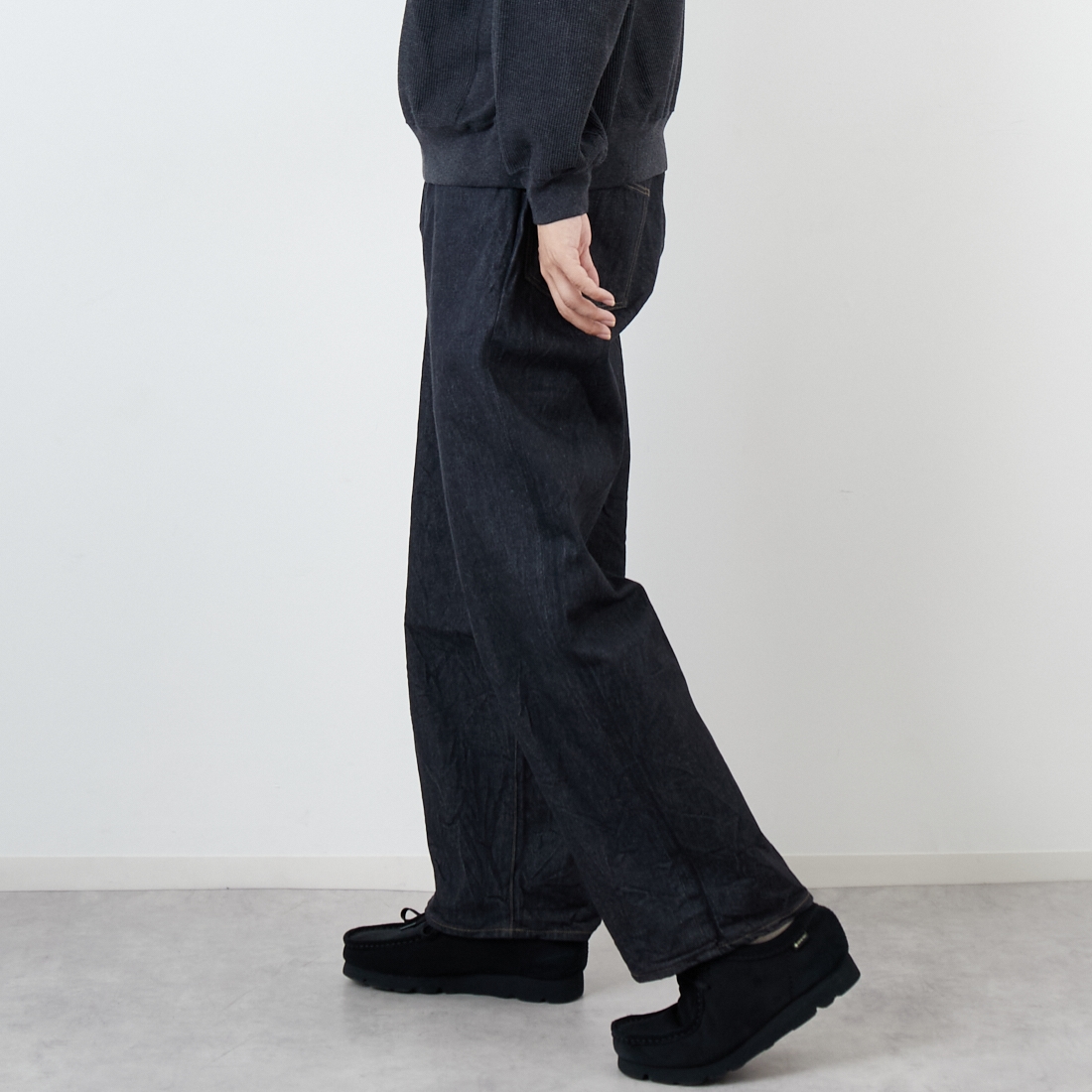 blurhms ROOTSTOCK [ブラームス ルーツストック] 13.5oz ワイドデニムパンツ [BROOTS25S8F25] 02 S.BLACK &&モデル身長：179cm 着用サイズ：3&&