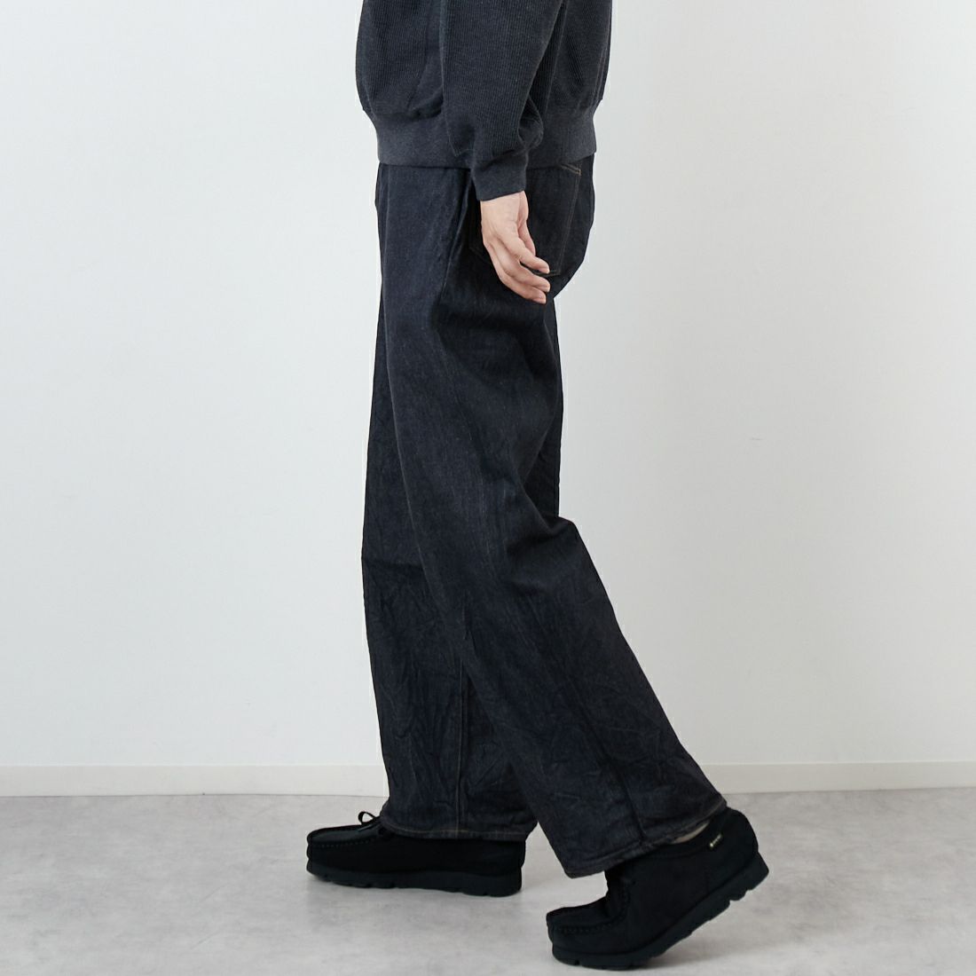 blurhms ROOTSTOCK [ブラームス ルーツストック] 13.5oz ワイドデニムパンツ [BROOTS25S8F25] 02 S.BLACK &&モデル身長：179cm 着用サイズ：3&&