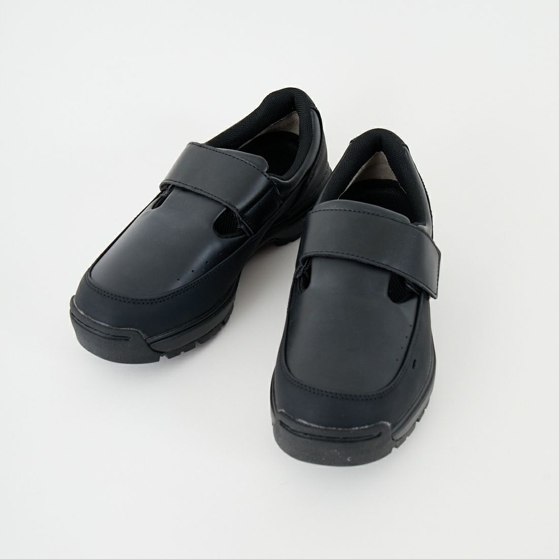 810s [エイトテンス] VECLE Tストラップシューズ [VECLE] BLACK