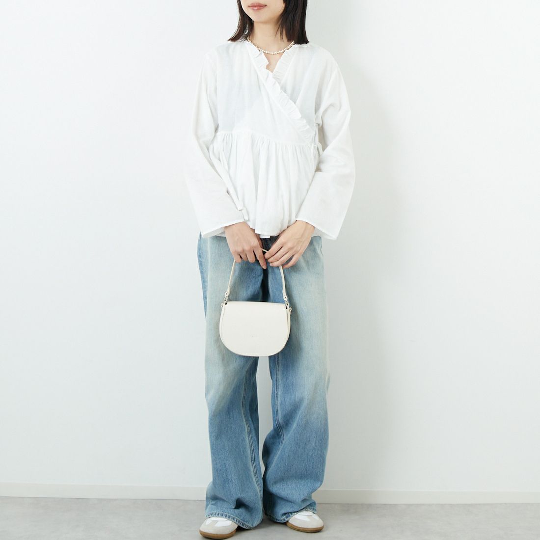 soil [ソイル] ツイルコットンカディプレインカシュクール [INMDS25701W] 9000 WHITE &&モデル身長：162cm 着用サイズ：1&&