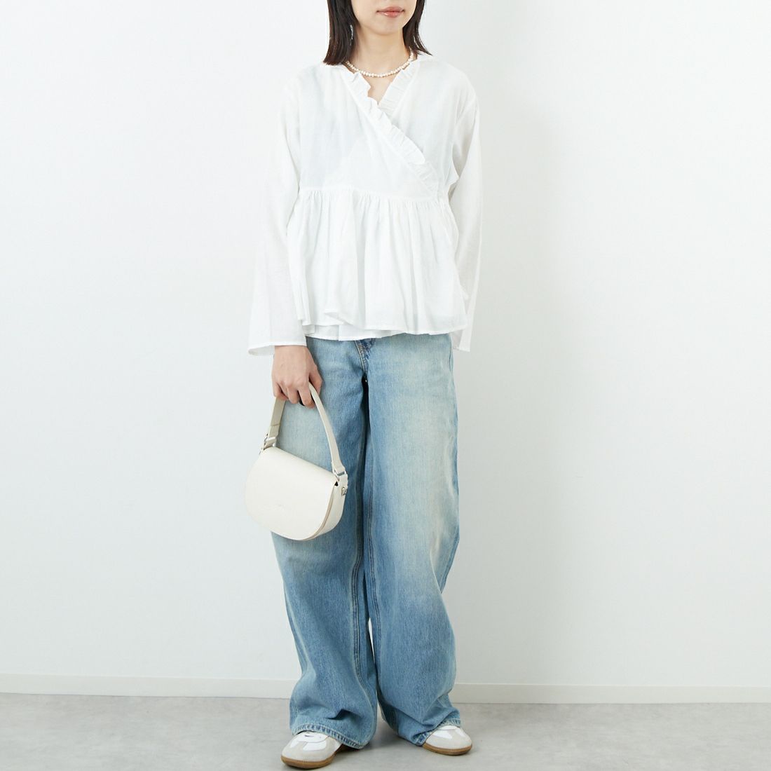 soil [ソイル] ツイルコットンカディプレインカシュクール [INMDS25701W] 9000 WHITE &&モデル身長：162cm 着用サイズ：1&&