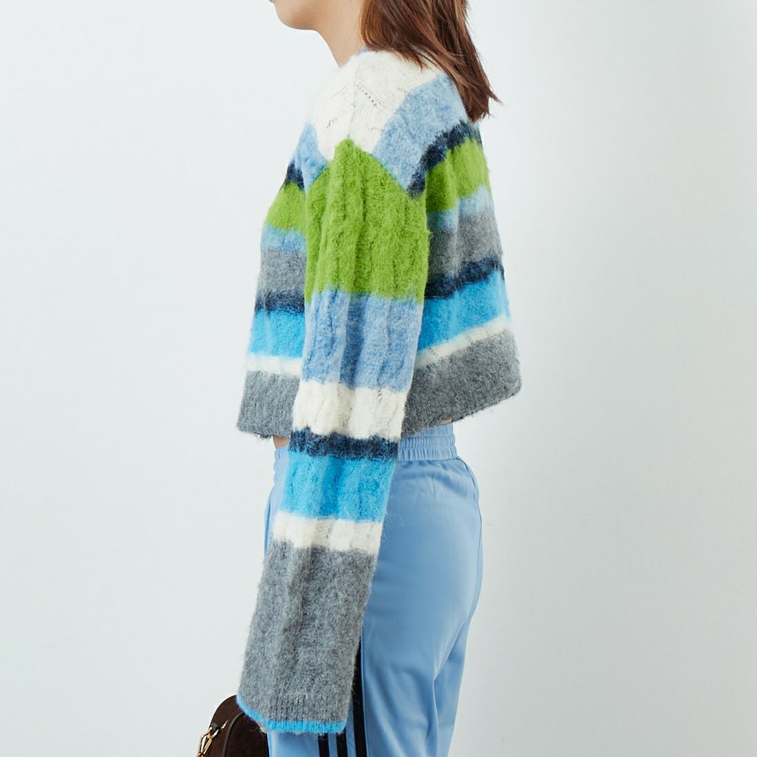 MAISON SPECIAL [メゾンスペシャル] 2WAYネックマルチボーダーニットトップス [21252365307] BLU &&モデル身長：167cm 着用サイズ：F&&