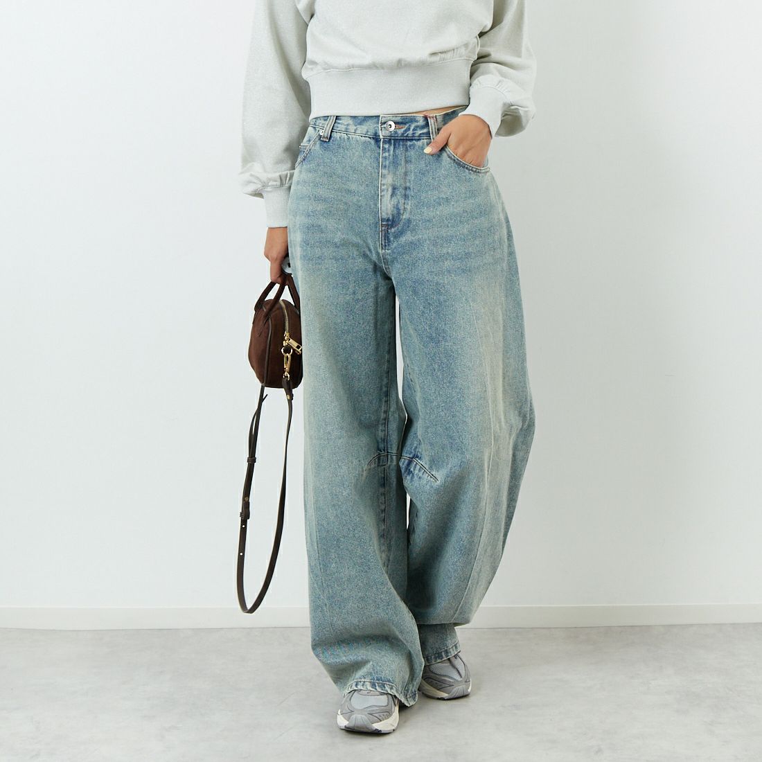 BLU&&モデル身長：167cm 着用サイズ：38&&