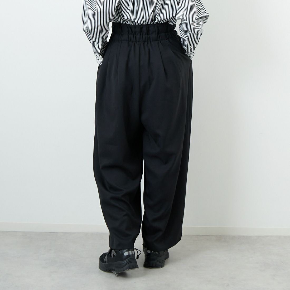 ミズイロインド、ワイドパンツ mizuiro ind [ミズイロインド] ハイウエストタックパンツ [3-260077