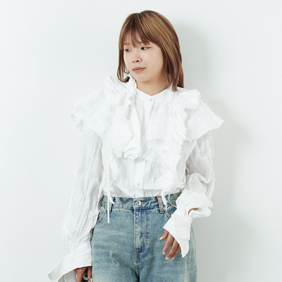 MAISON SPECIAL [メゾンスペシャル] 2WAYラッフルフリルブラウス [21252315205] WHT &&モデル身長：167cm 着用サイズ：F&&