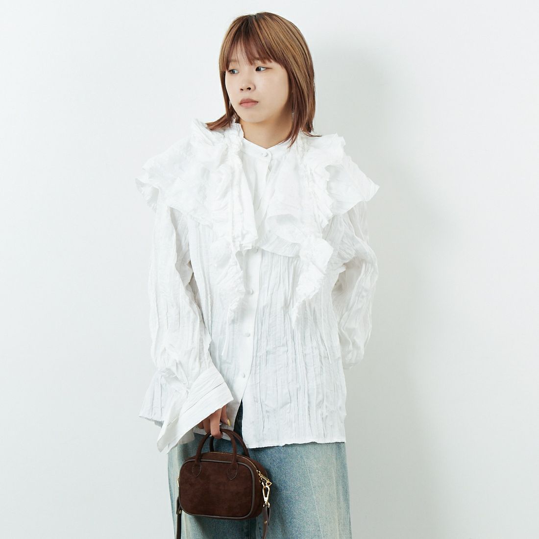 MAISON SPECIAL [メゾンスペシャル] 2WAYラッフルフリルブラウス [21252315205] WHT &&モデル身長：167cm 着用サイズ：F&&
