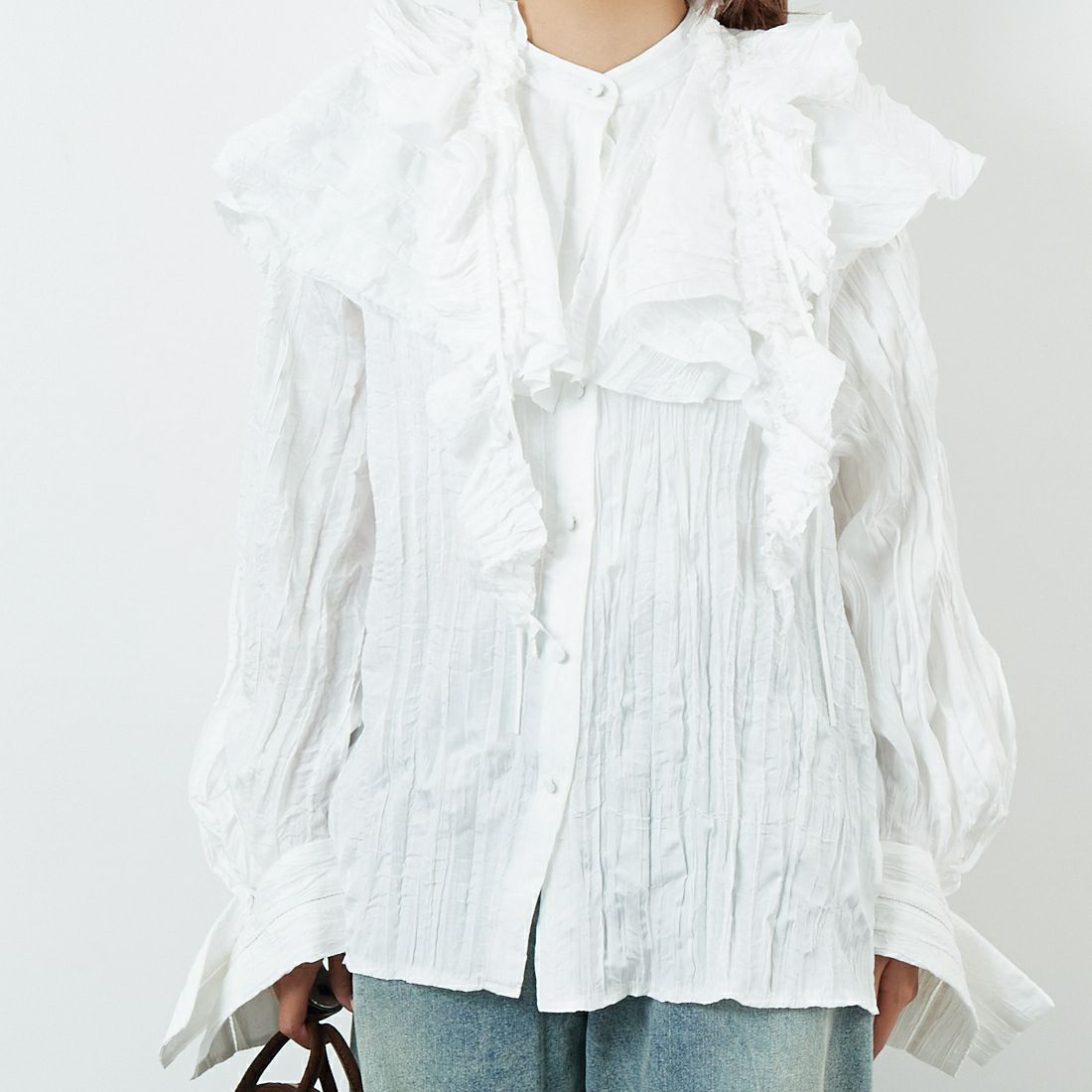MAISON SPECIAL [メゾンスペシャル] 2WAYラッフルフリルブラウス [21252315205] WHT &&モデル身長：167cm 着用サイズ：F&&