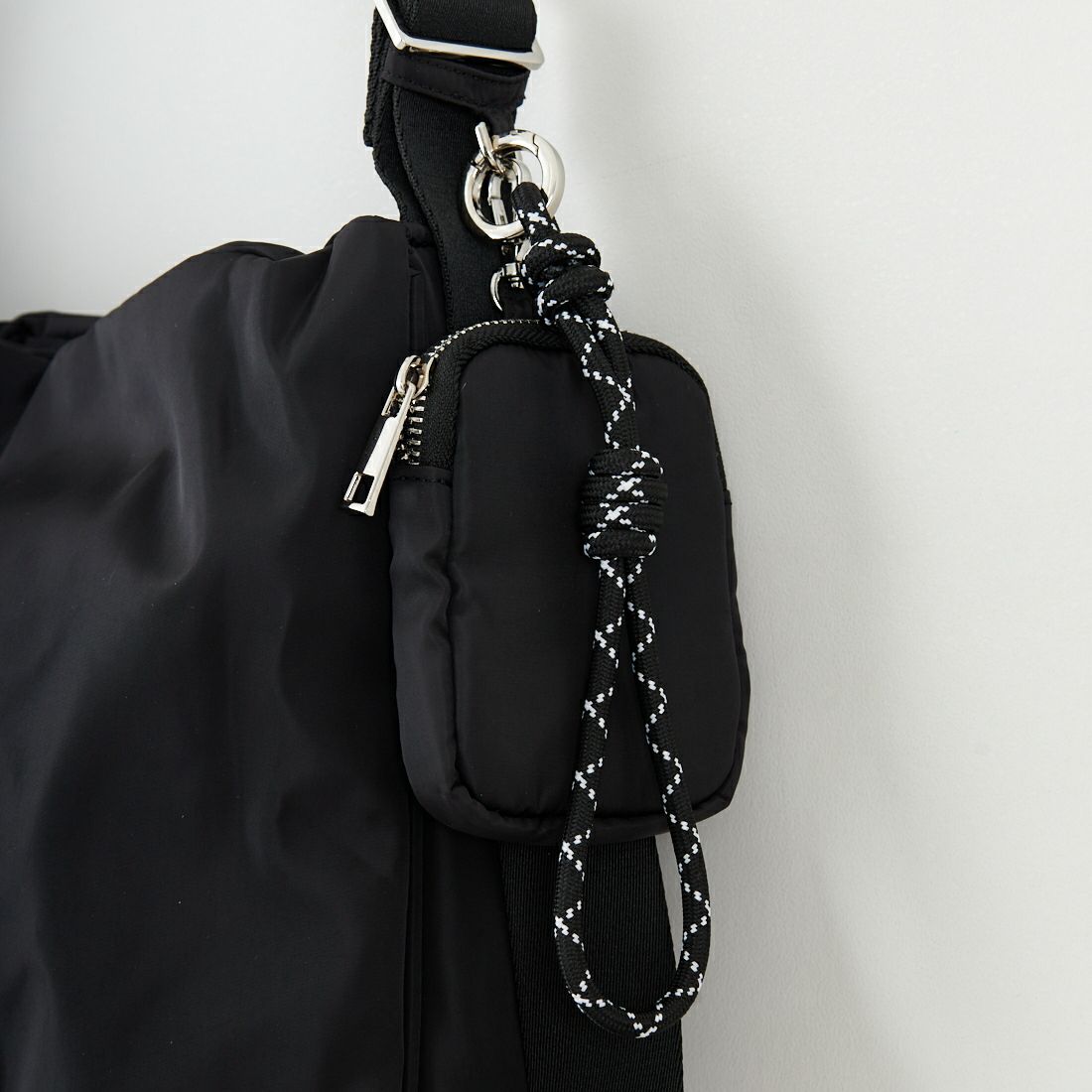 OUTDOOR PRODUCTS [アウトドアプロダクツ] チャームセットワンショルダーバッグ [BR-OUT-25AW04] BLACK