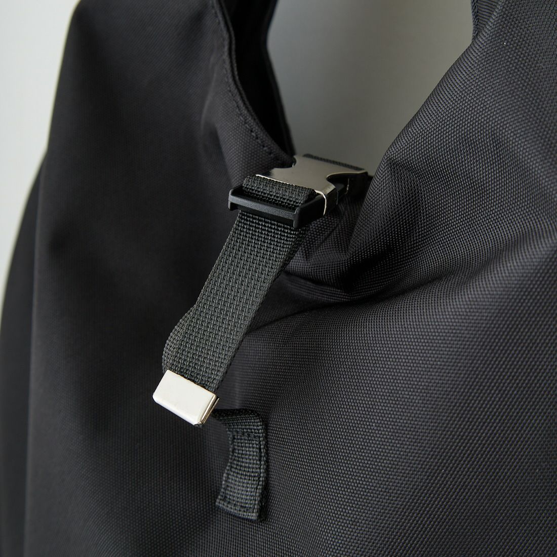 OUTDOOR PRODUCTS [アウトドアプロダクツ] ギャザードロップワンショルダートートバッグ [BR-OUT-25AW14] BLACK