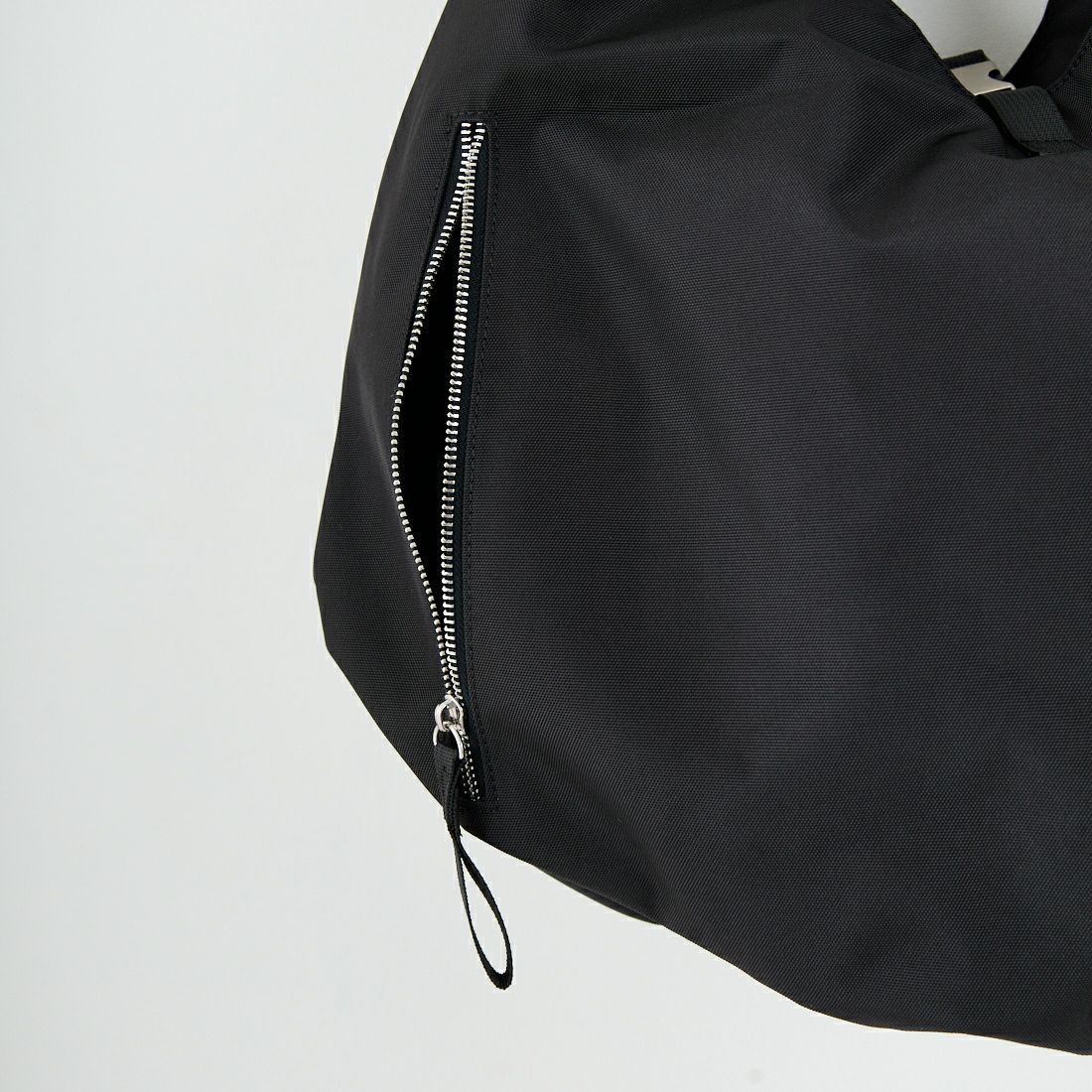 OUTDOOR PRODUCTS [アウトドアプロダクツ] ギャザードロップワンショルダートートバッグ [BR-OUT-25AW14] BLACK