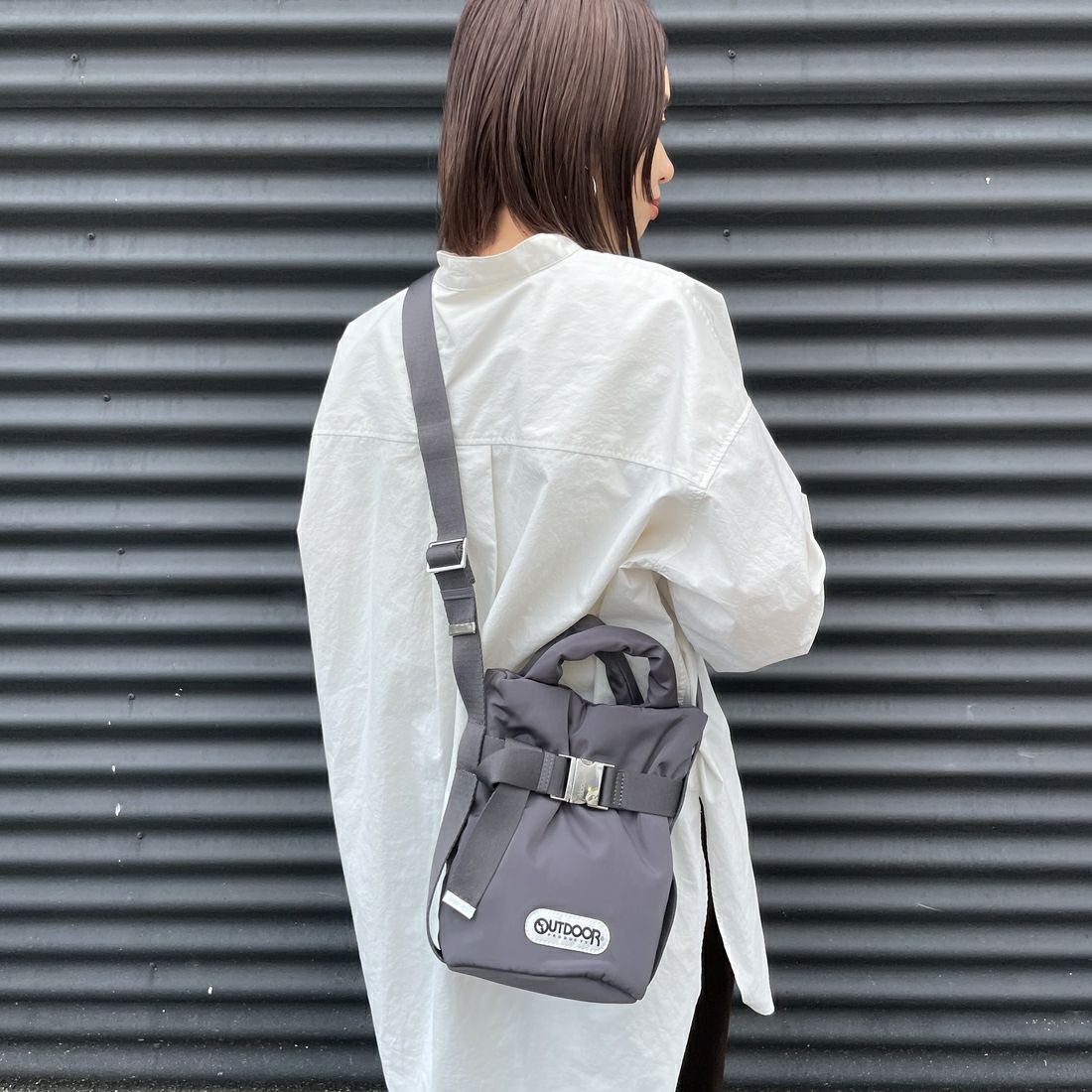 OUTDOOR PRODUCTS [アウトドアプロダクツ] 2WAYベルトトートバッグ [BR-OUT-25AW03] CHARCOAL