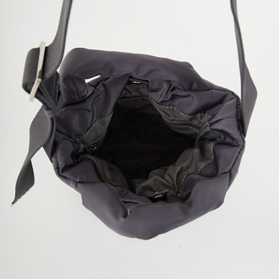 OUTDOOR PRODUCTS [アウトドアプロダクツ] 2WAYベルトトートバッグ [BR-OUT-25AW03] CHARCOAL