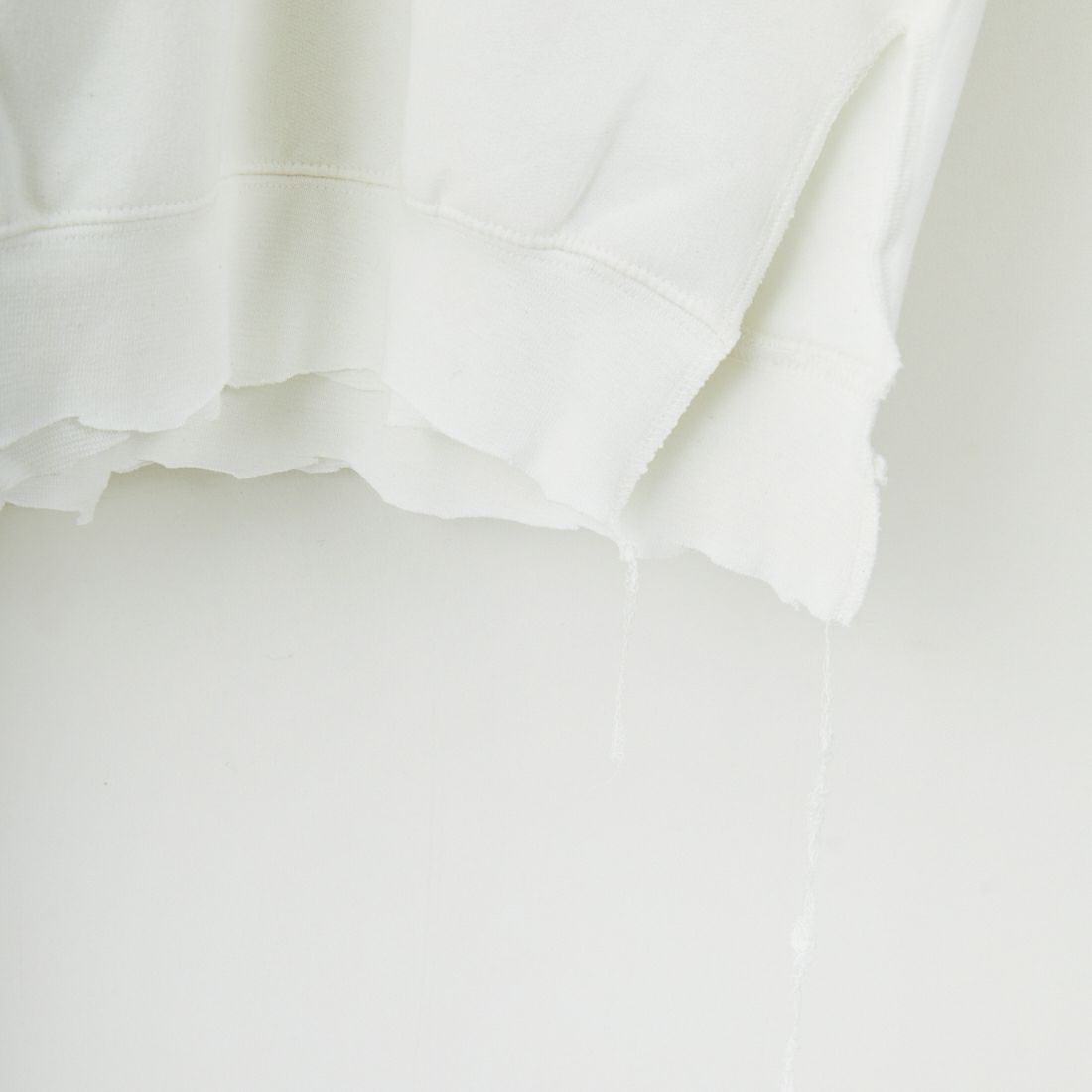 THRIFTY LOOK [スリフティールック] ロザリオクルーネックスウェット [TL25F021] WHITE