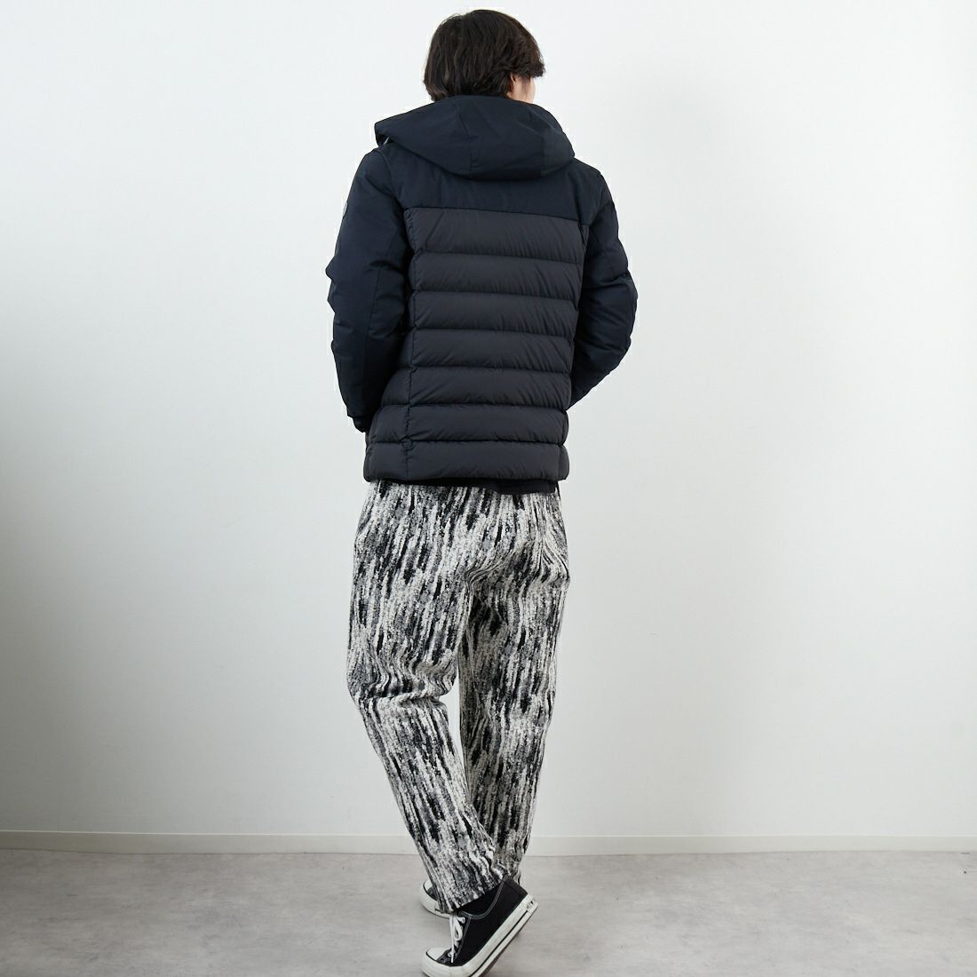 Tony Taizsun [トニータイズサン] トニー ゴブランフレアパンツ [25FW-009] BLACK &&モデル身長：179cm 着用サイズ：L&&