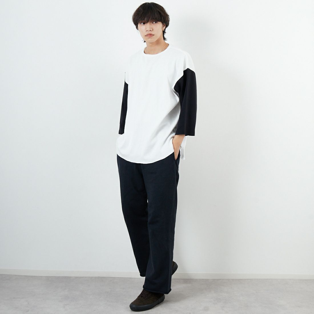 BOW WOW [バウワウ] ベースボールTシャツ [BW-BT] BLACK/WHIT &&モデル身長：179cm 着用サイズ：L&&
