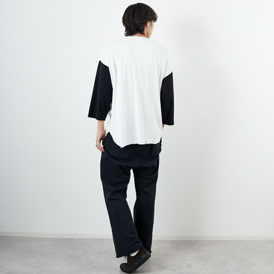 BOW WOW [バウワウ] ベースボールTシャツ [BW-BT] BLACK/WHIT &&モデル身長：179cm 着用サイズ：L&&