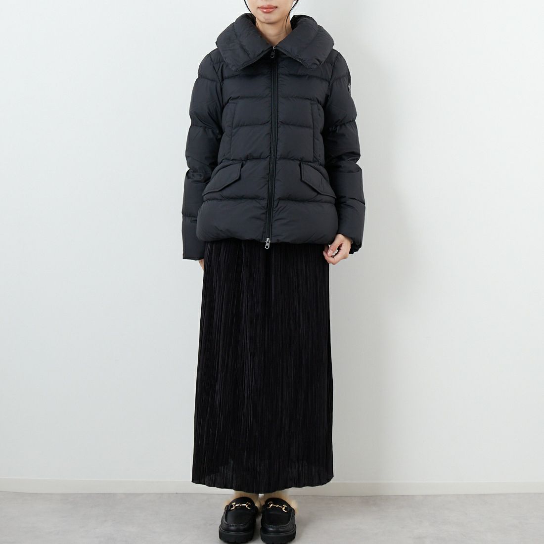 CAPE HORN [ケープホーン] CONARIPE  ダウンジャケット [B2564] 500 BLACK &&モデル身長：162cm 着用サイズ：40&&