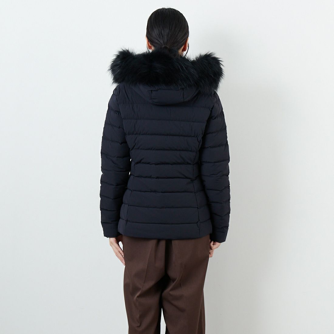 CAPE HORN [ケープホーン] SALTA MURMASKY ダウンジャケット [B2576] 501 BLACK &&モデル身長：162cm 着用サイズ：42&&