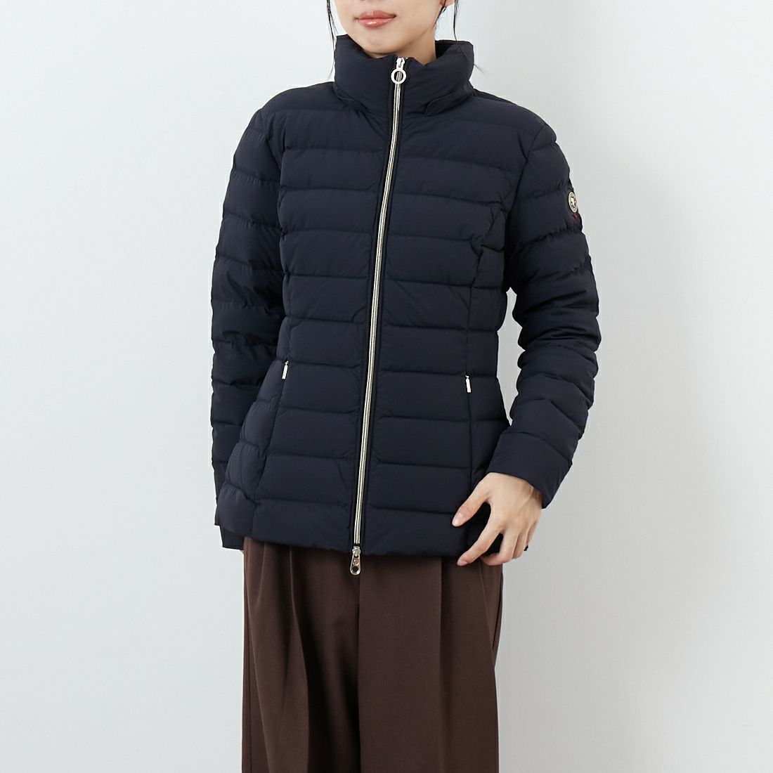 CAPE HORN [ケープホーン] SALTA MURMASKY ダウンジャケット [B2576] 501 BLACK &&モデル身長：162cm 着用サイズ：42&&