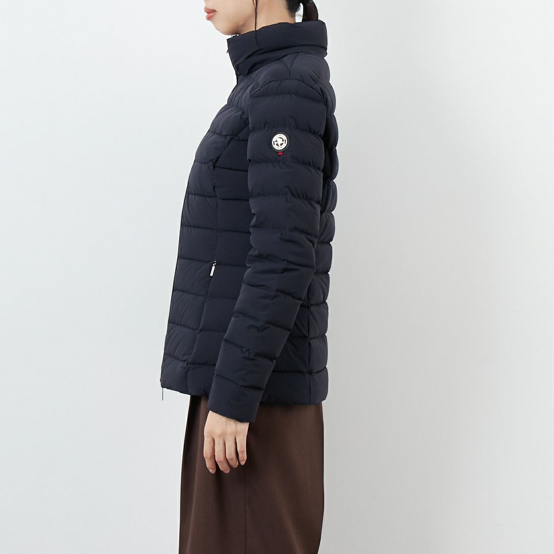 CAPE HORN [ケープホーン] SALTA MURMASKY ダウンジャケット [B2576] 501 BLACK &&モデル身長：162cm 着用サイズ：42&&