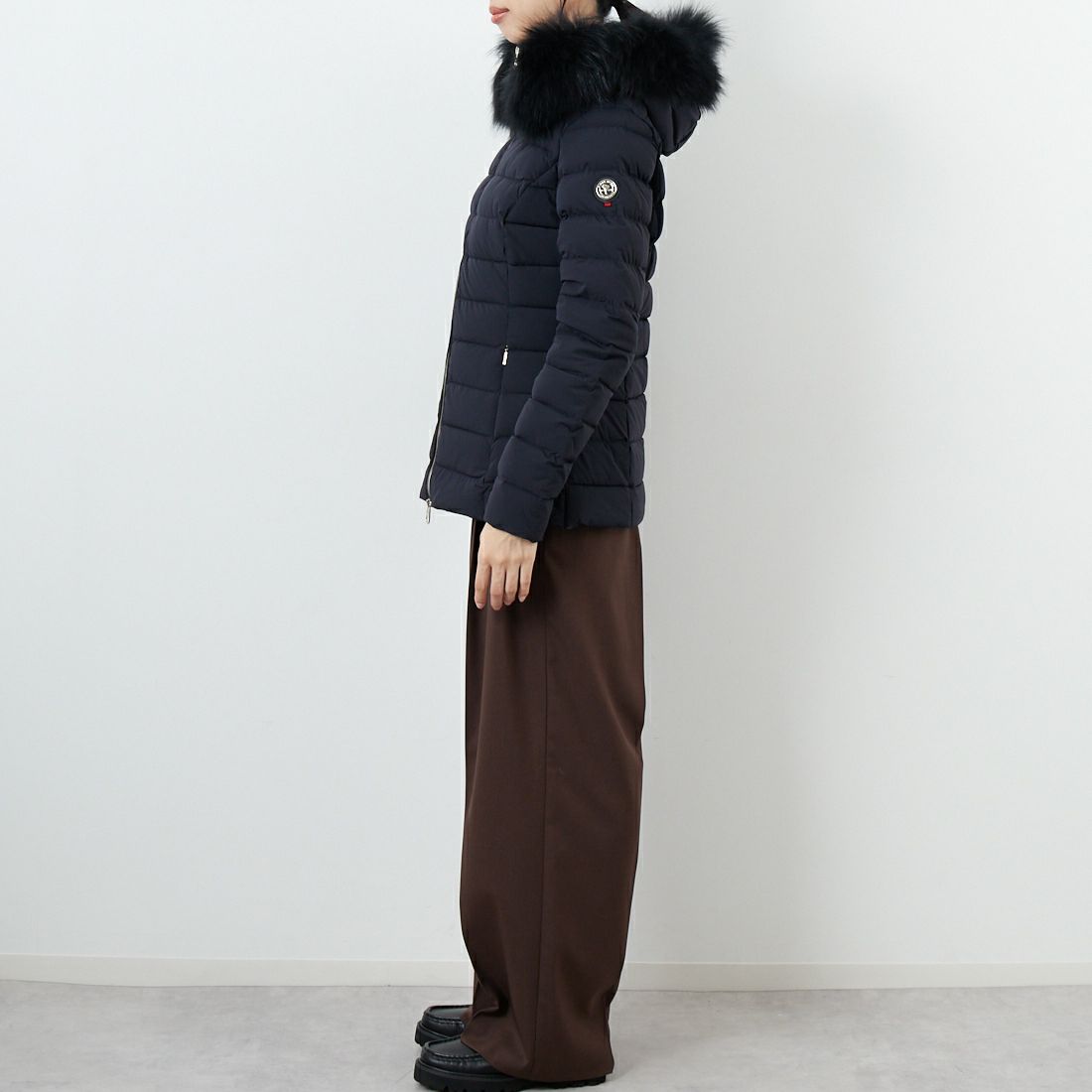 CAPE HORN [ケープホーン] SALTA MURMASKY ダウンジャケット [B2576] 501 BLACK &&モデル身長：162cm 着用サイズ：42&&