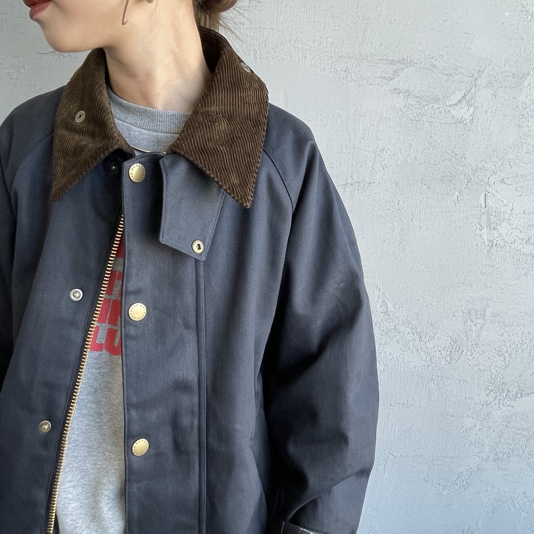 Barbour [バブアー] 別注 中綿入り TRANSPORT コーデュラデニム トランスポートジャケット [MCAS204-JF] BLACK&&モデル身長：150cm 着用サイズ：36&&