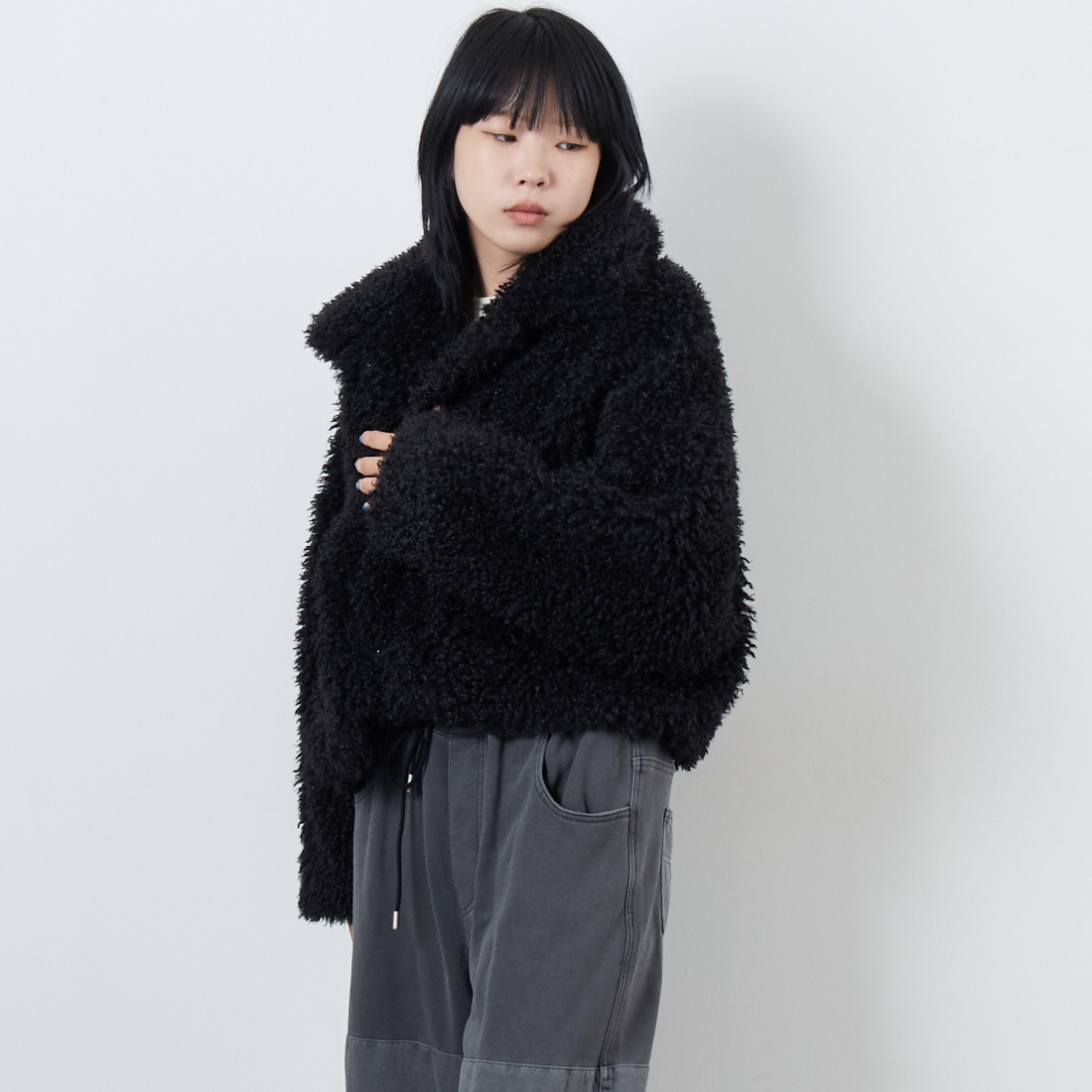 Jeans Factory Clothes [ジーンズファクトリークローズ] プードルファーショートブルゾン [330024] 109 ﾌﾞﾗｯｸ &&モデル身長：167cm 着用サイズ：F&&