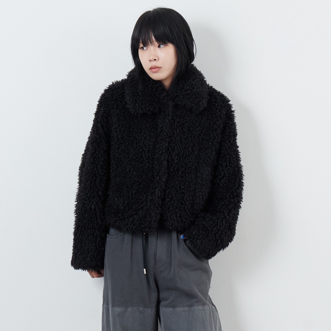 Jeans Factory Clothes [ジーンズファクトリークローズ] プードルファーショートブルゾン [330024] 109 ﾌﾞﾗｯｸ &&モデル身長：167cm 着用サイズ：F&&