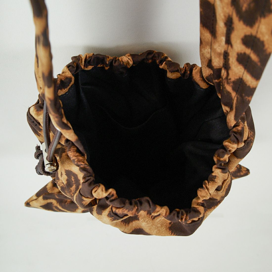 CONTROL FREAK [コントロールフリーク] ギャザーフラット2WAYバッグ [253-120506] ﾚｵﾊﾟｰﾄﾞ