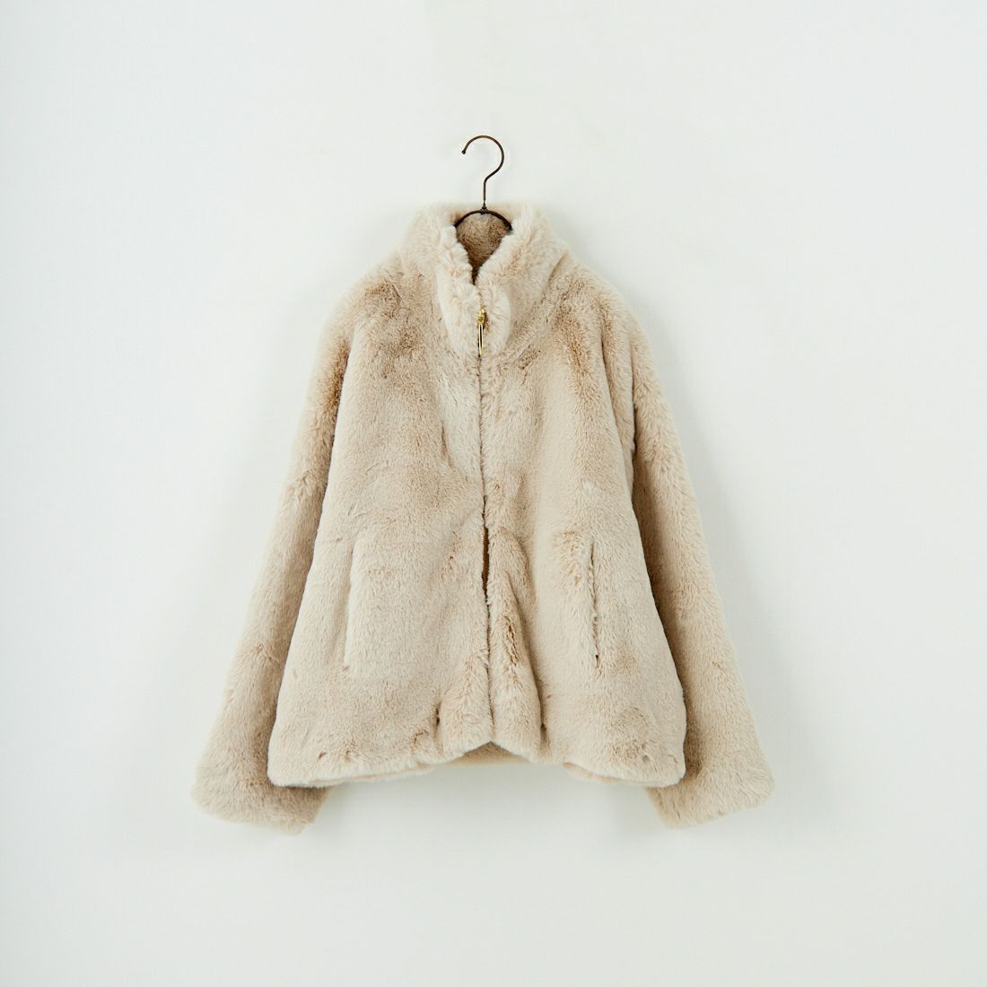 Jeans Factory Clothes [ジーンズファクトリークローズ] エコファーオーバーサイズブルゾン [330023] 153 ﾍﾞｰｼﾞｭ