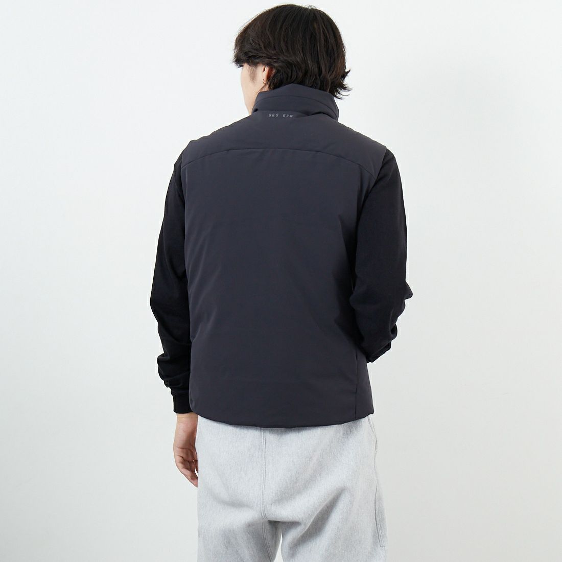 CAPE HORN [ケープホーン] FJORD ダウンベスト [B1508] 500 BLACK &&モデル身長：179cm 着用サイズ：48&&