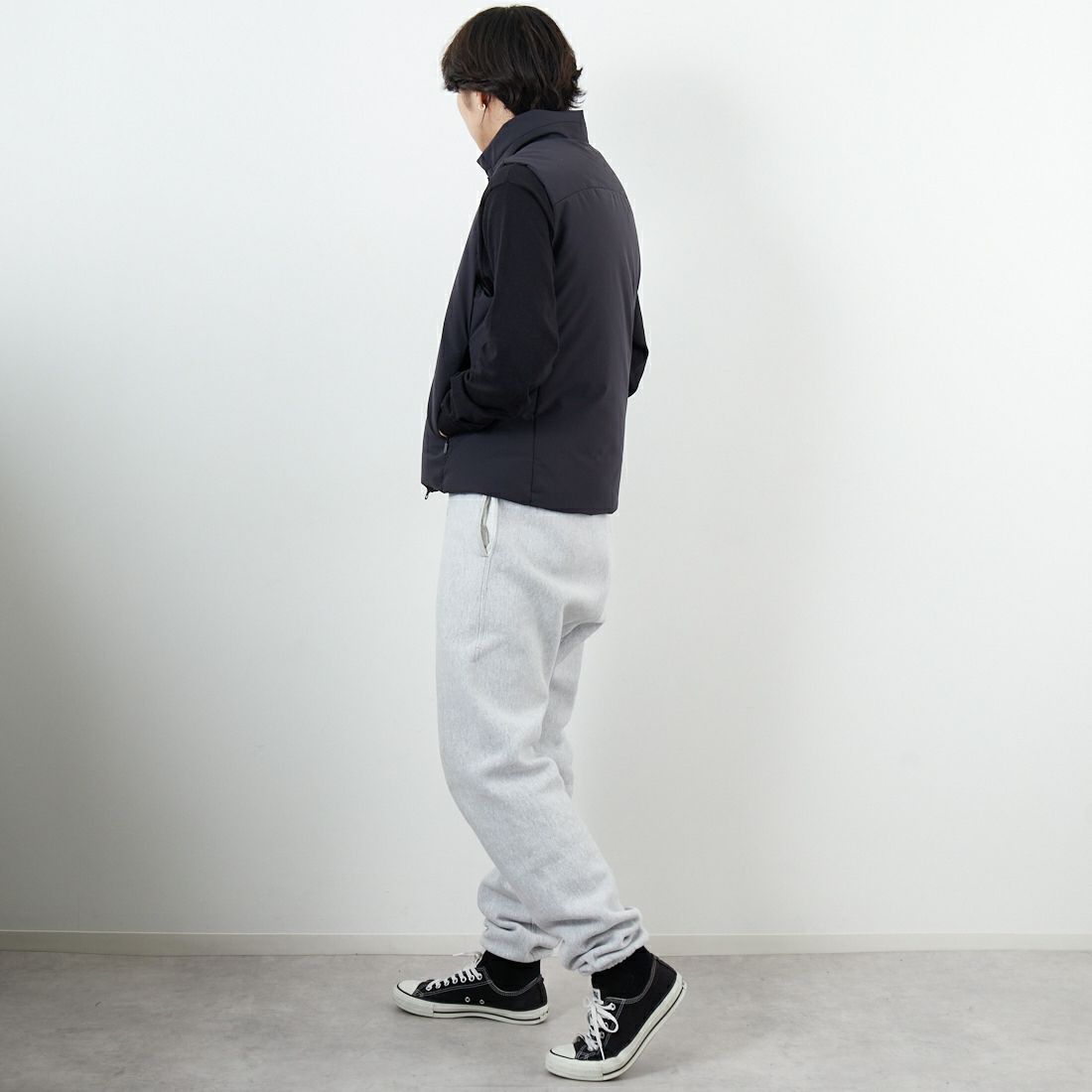 CAPE HORN [ケープホーン] FJORD ダウンベスト [B1508] 500 BLACK &&モデル身長：179cm 着用サイズ：48&&