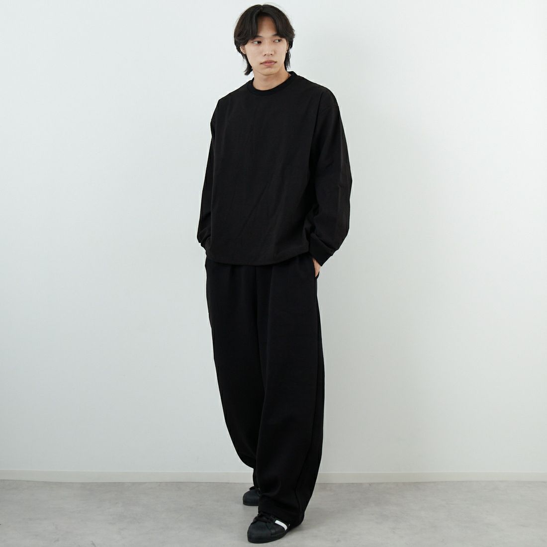 HELLO CALIF [ハローカリフ] サーマルドロストTシャツ [331009IN] BLACK &&モデル身長：179cm 着用サイズ：M&&