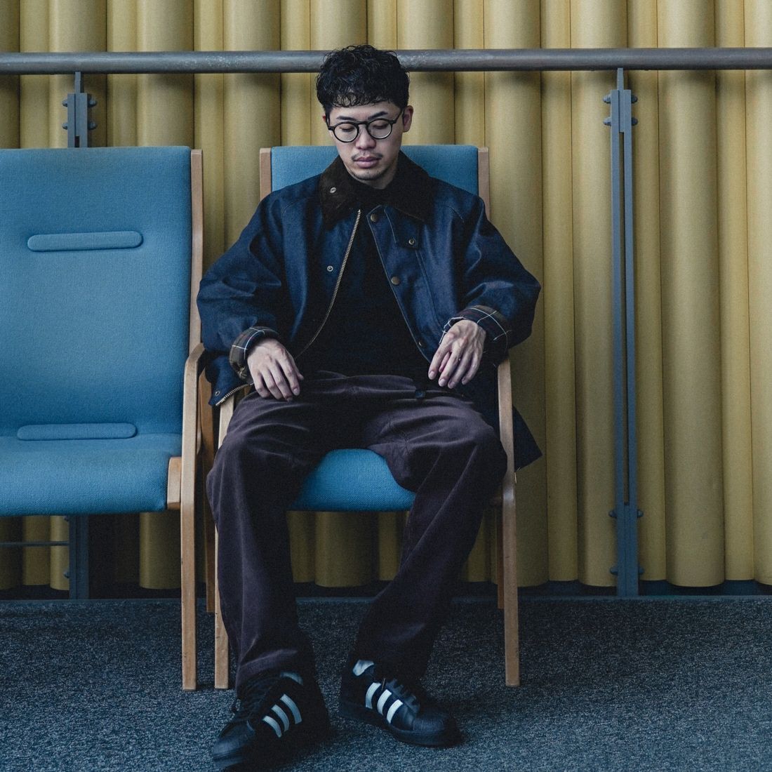 GRAMiCCi [グラミチ] 別注 コーデュロイ エブリデイパンツ [GUP5-F1022-JF] D.BROWN &&モデル身長：168cm 着用サイズ：L&&