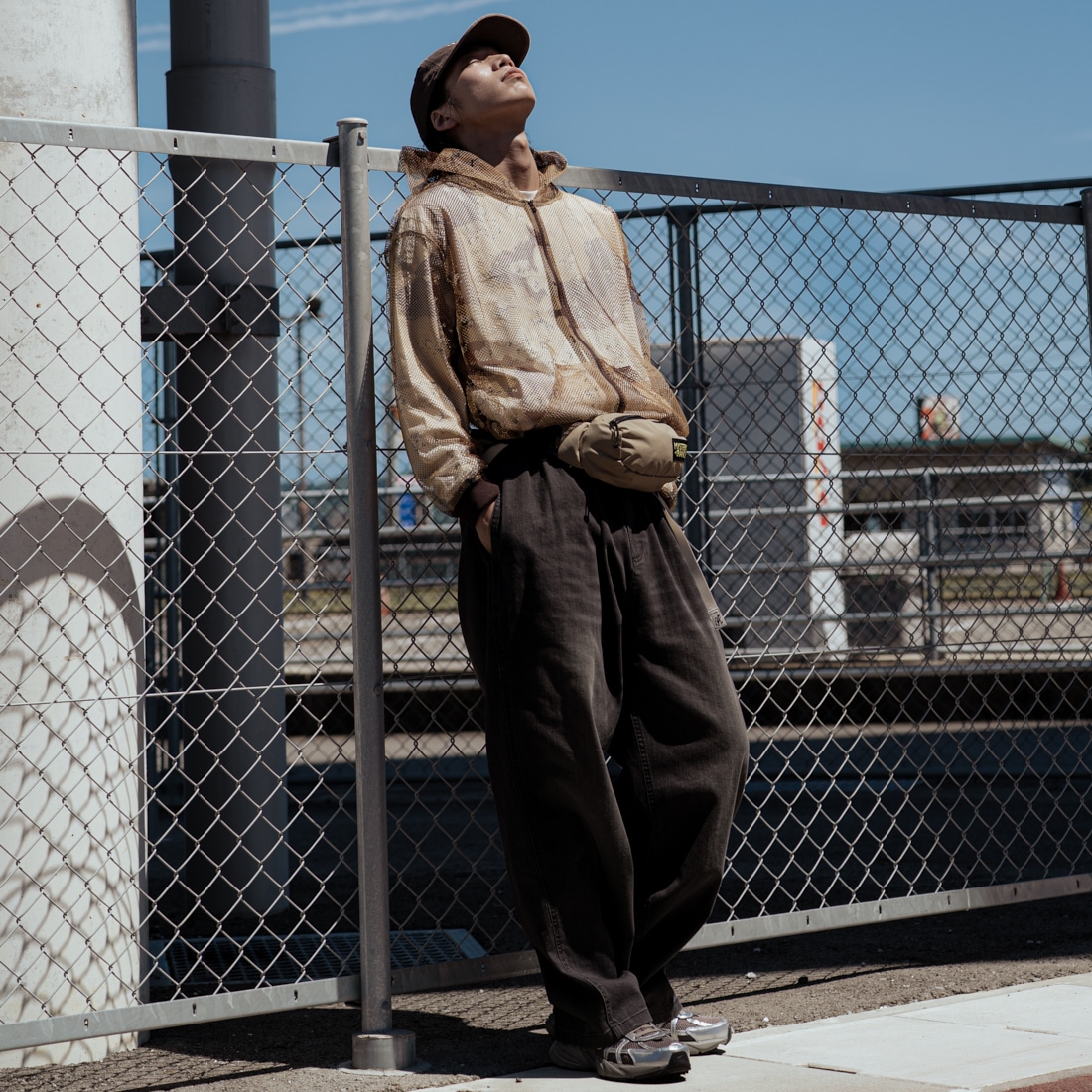 GRAMiCCi [グラミチ] 別注 ワイドデニムパンツ [GUP5-F1089-JF] BLK USED &&モデル身長：179cm 着用サイズ：L&&