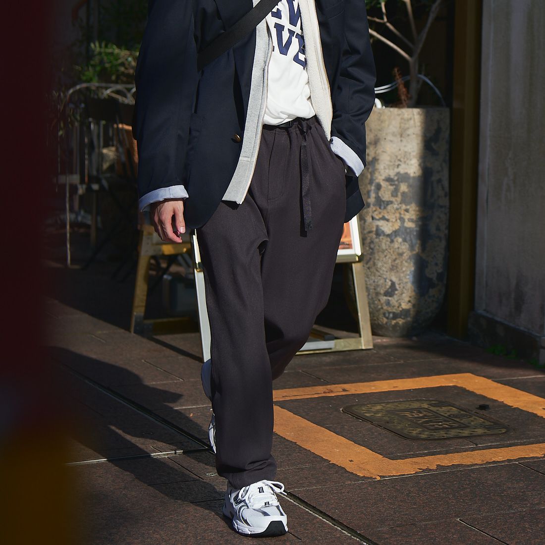 GRAMiCCi [グラミチ] 別注 ウールライク エブリデイパンツ [GUP5-F1024-JF] CHARCOAL &&モデル身長：168cm 着用サイズ：L&&