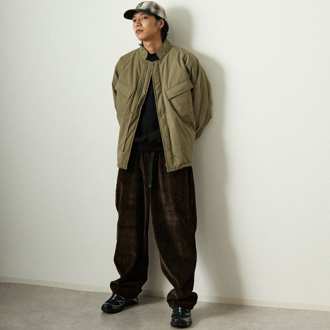 ARMY TWILL SANFORIZED [アーミーツイル サンフォライズド] 別注 中綿入り ケミカルプロテクトジャケット [AM-2554501-INT-JF] KHAKI &&モデル身長：179cm 着用サイズ：M&&