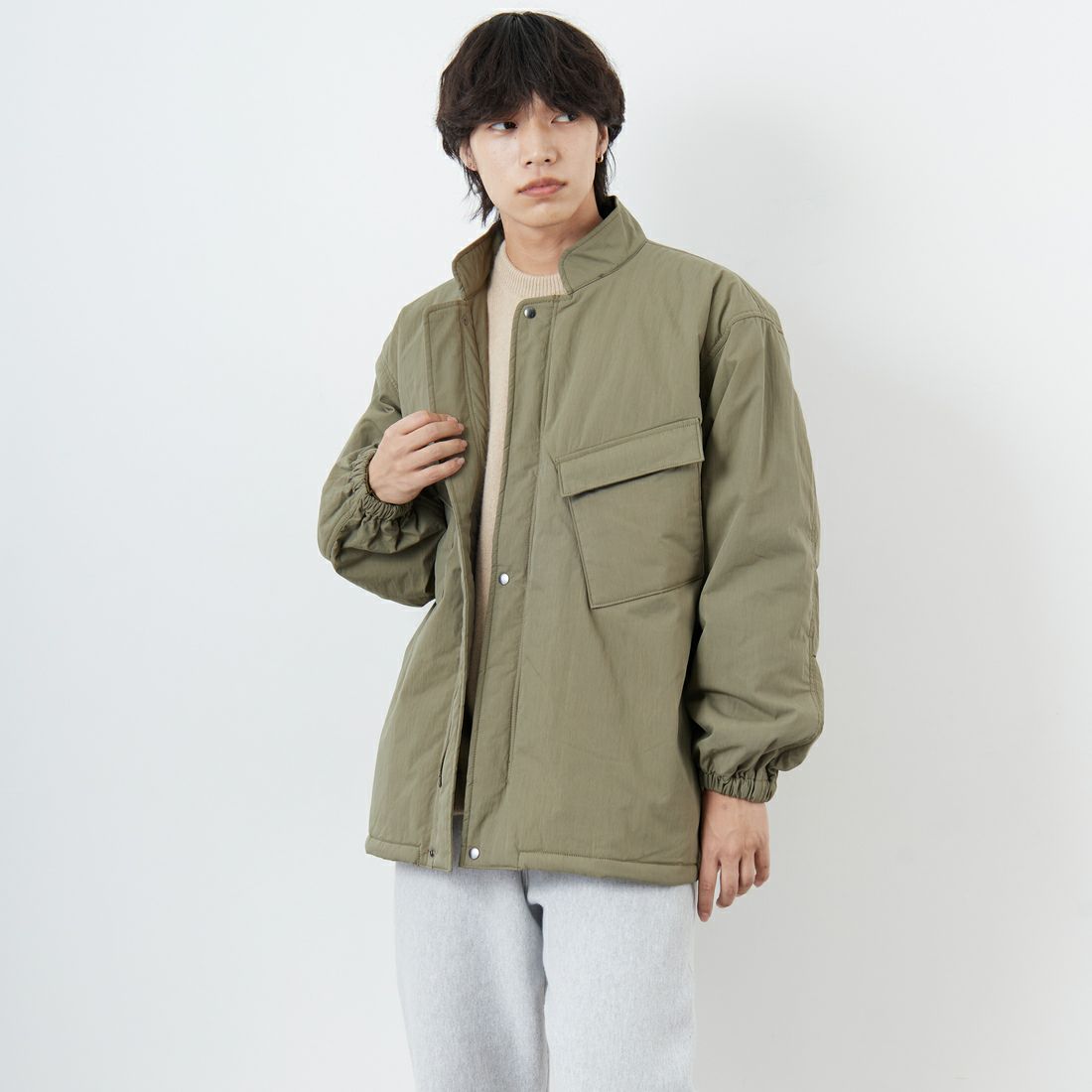 ARMY TWILL SANFORIZED [アーミーツイル サンフォライズド] 別注 中綿入り ケミカルプロテクトジャケット [AM-2554501-INT-JF] KHAKI &&モデル身長：179cm 着用サイズ：L&&