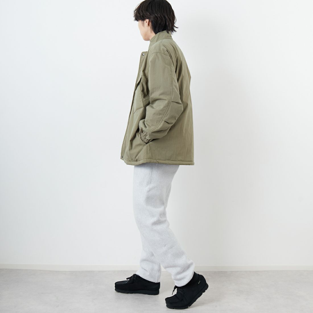 ARMY TWILL SANFORIZED [アーミーツイル サンフォライズド] 別注 中綿入り ケミカルプロテクトジャケット [AM-2554501-INT-JF] KHAKI &&モデル身長：179cm 着用サイズ：L&&