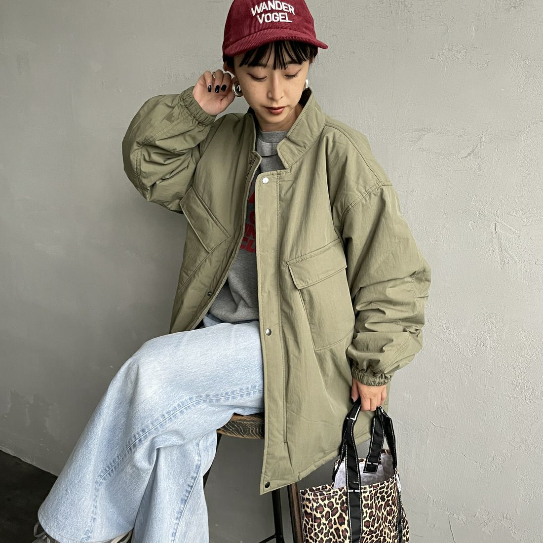 KHAKI